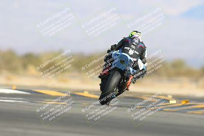 media/Jan-10-2025-CVMA Friday Practice (Fri) [[489e0da257]]/Group 4 and Trackday/Session 4 (Turn 16)/